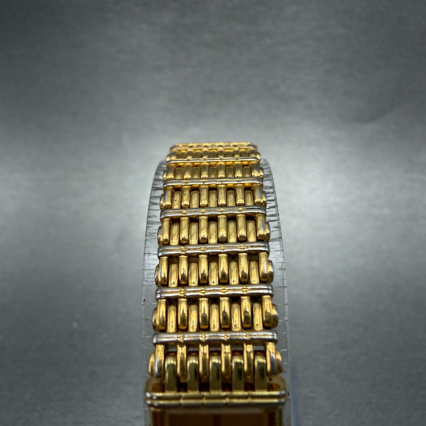 Seiko Tank Watch Women 12mm Champagne Dial Gold Tone 2e20-5079 New Battery 5124