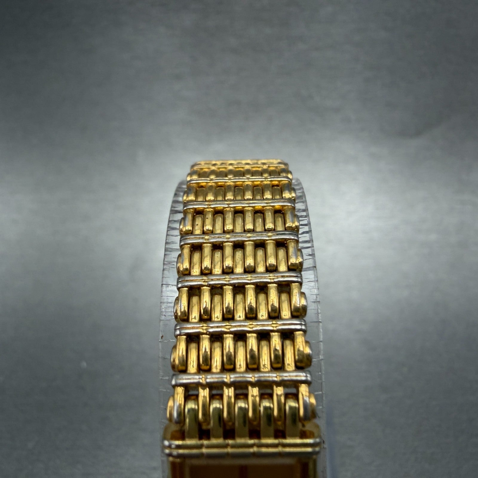 Seiko Tank Watch Women 12mm Champagne Dial Gold Tone 2e20-5079 New Battery 5124