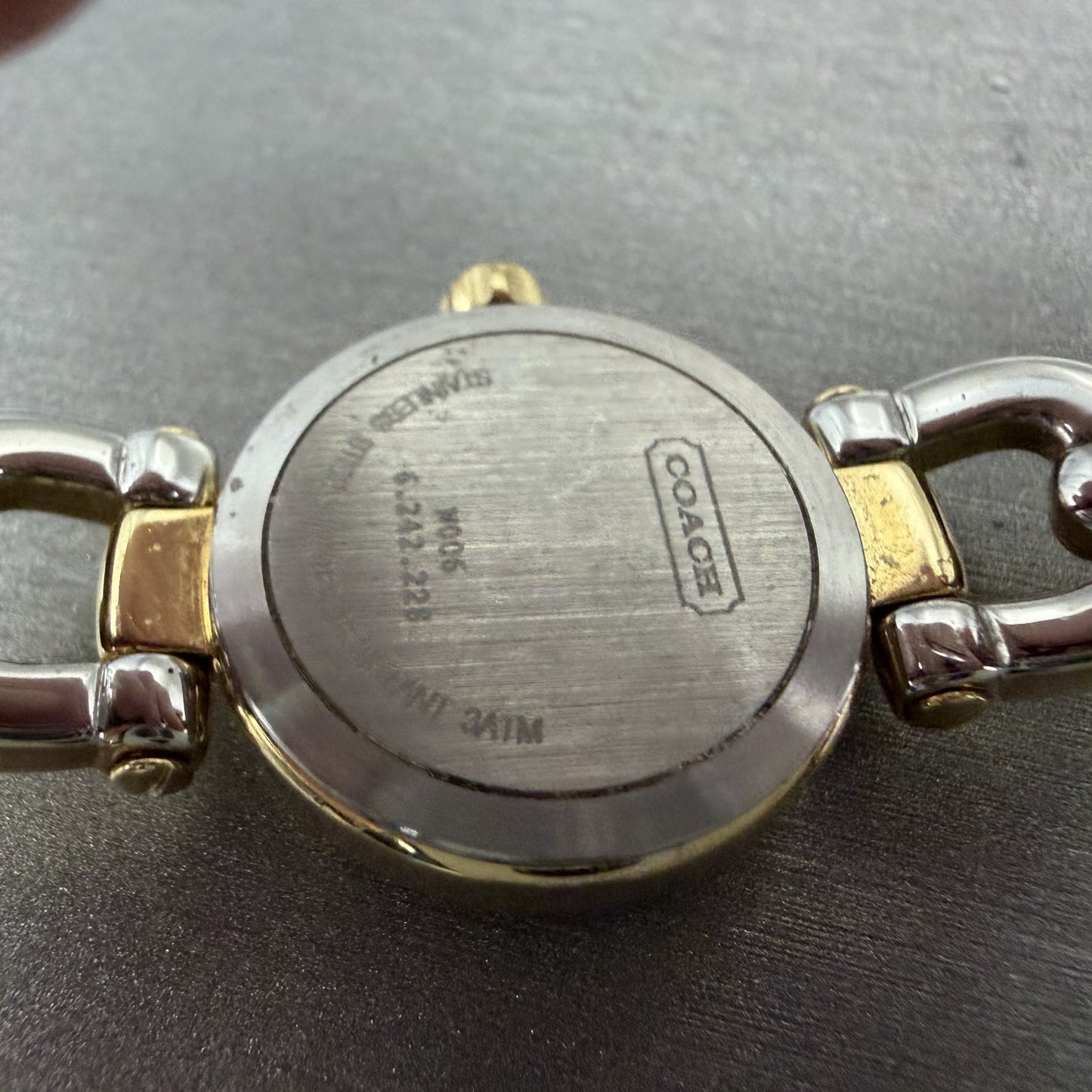 Coach Watch Women 22mm White Dial Gold Tone Round Leather W006 New Battery9
