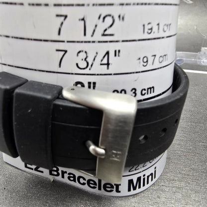 Victorinox Swiss Army Maverick Watch Men 42mm Black Dial Silver Tone Date Newbat10