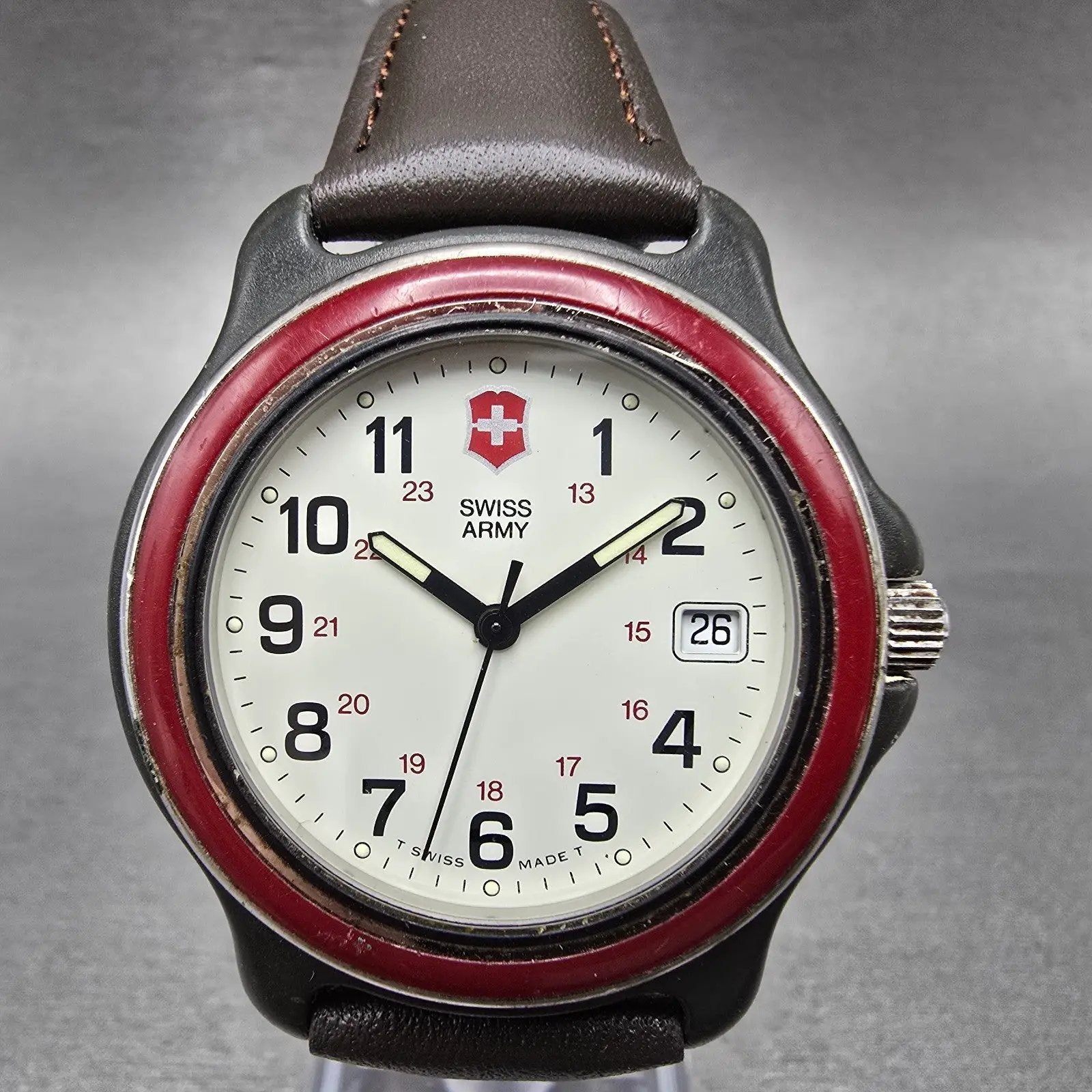 Victorinox Swiss Army Watch Men 39mm White Dial Black Tone Date Round New Batt1