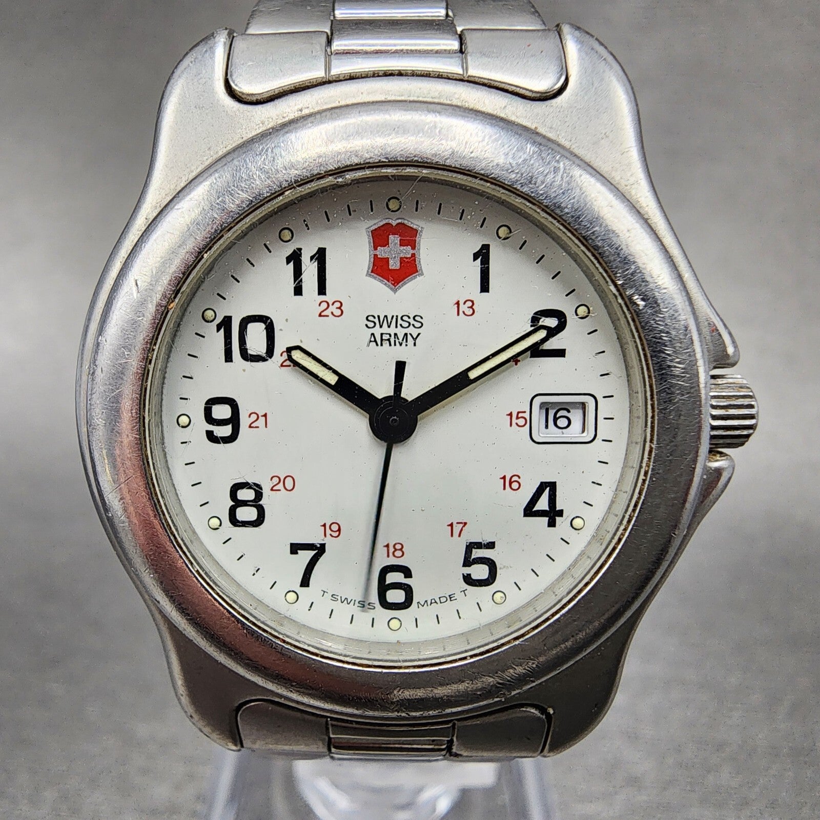 Victorinox Swiss Army Officer Watch Women 30mm White Dial Silver Tone Date Runs1