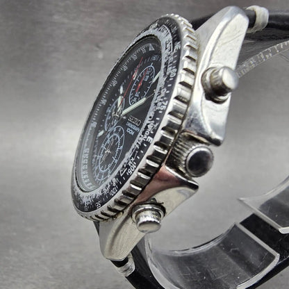 Seiko Flightmaster Chronograph Watch Men 40mm Black dial Steel Date New BatteryQ2