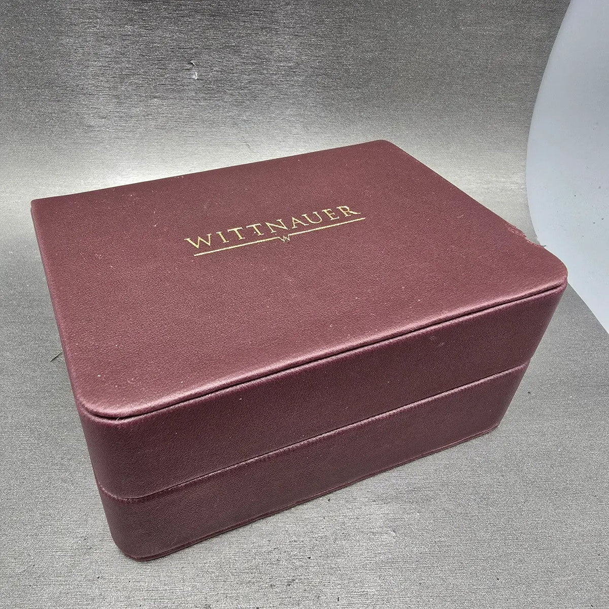 Wittnauer Watch Men 33mm White Dial Gold Tone Round Date Roman Numerals New Batt12