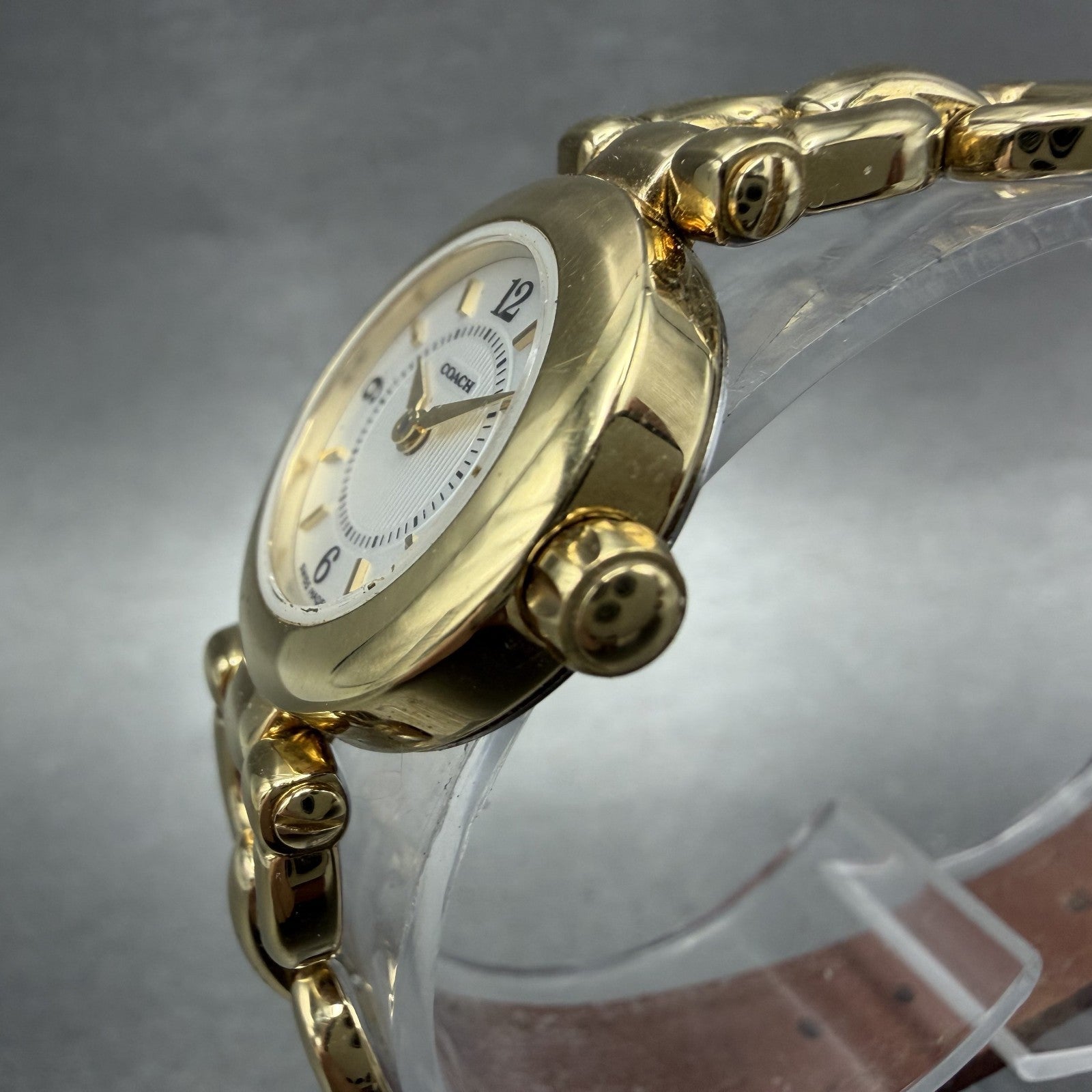 Coach Watch Women 22mm White Dial Gold Tone Round Leather W006 New Battery2