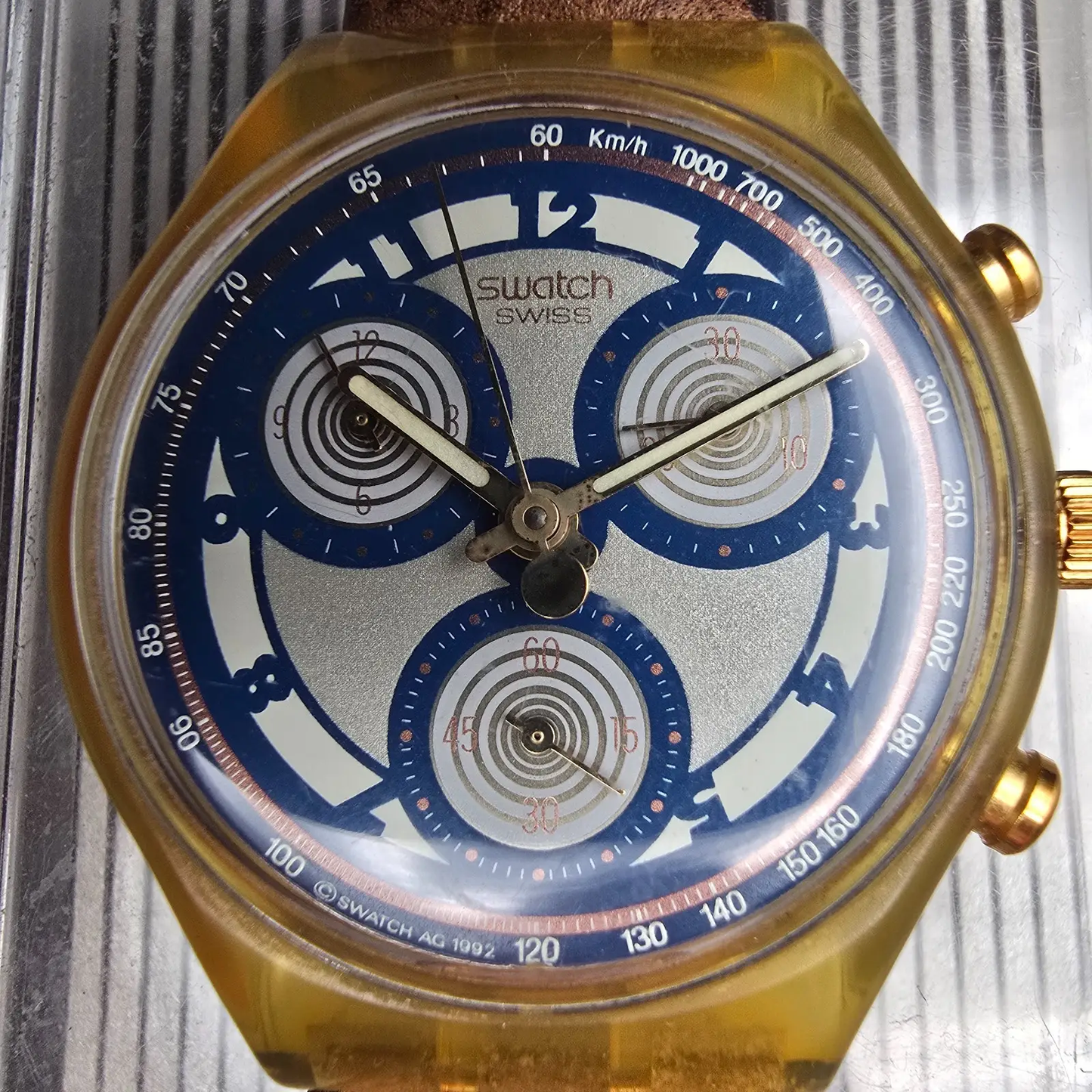 Swatch Chrono Honeytree Watch Men 37mm White Dial Yellow Case SCN107 New Battery1