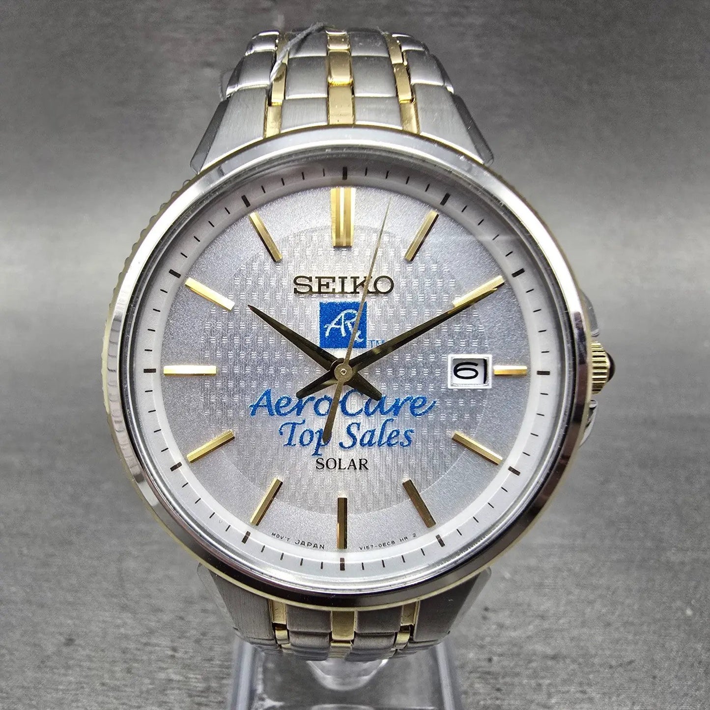 Seiko Solar Watch Men 40mm Silver Dial Two Tone Date Round V157-0CY0 Runs0