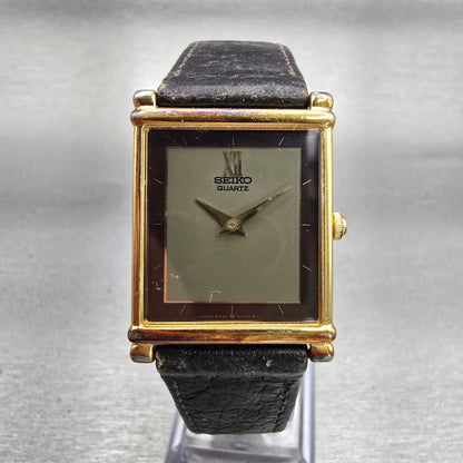 Seiko Watch Men 25mm Gray Dial Gold Tone Rectangle 6530-5399 New Battery Vintage0