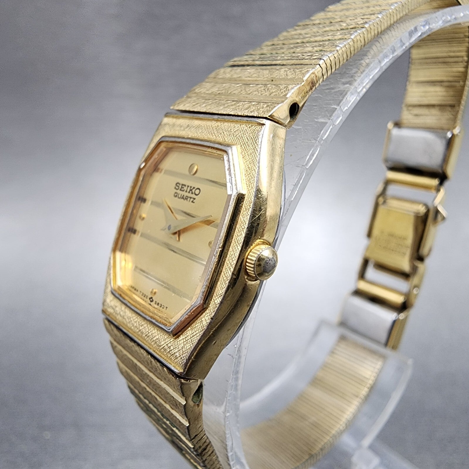 Seiko Watch Women 18mm Gold Dial Gold Tone Rectangle 73205499 New Battery2
