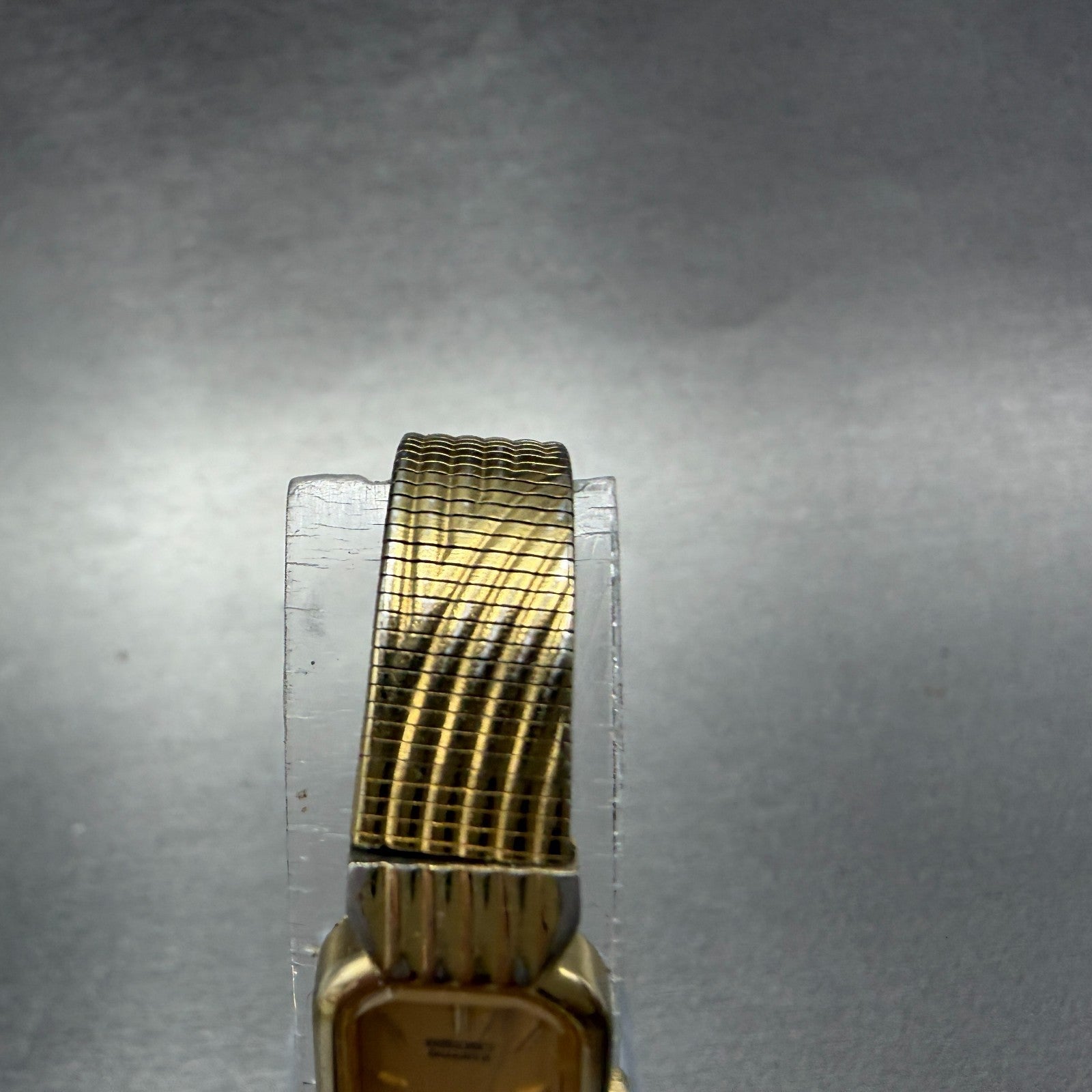 Seiko Tank Watch Women 13mm Champagne Dial Gold Tone 2e20-6019 New Battery UJH4