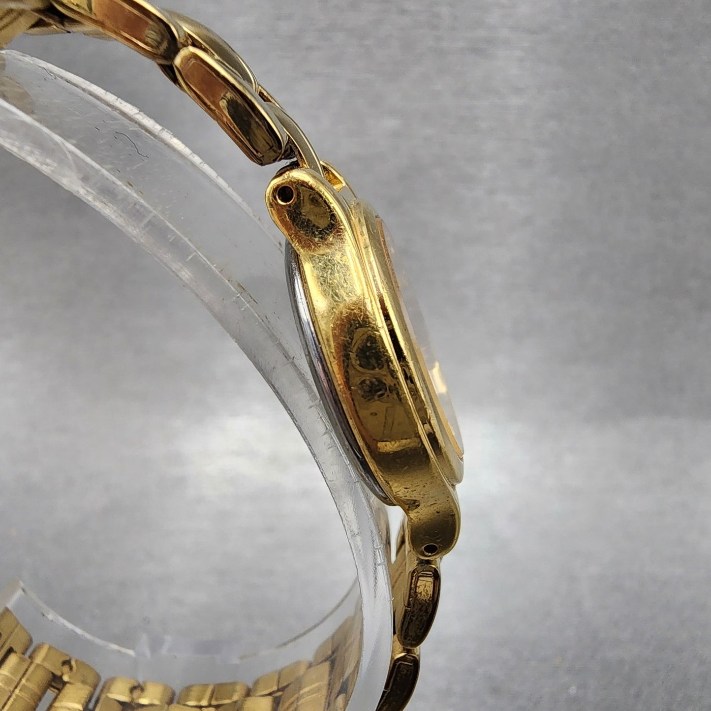 Seiko Watch Women 21mm Black Dial Gold Tone Round V4011111 New Battery3