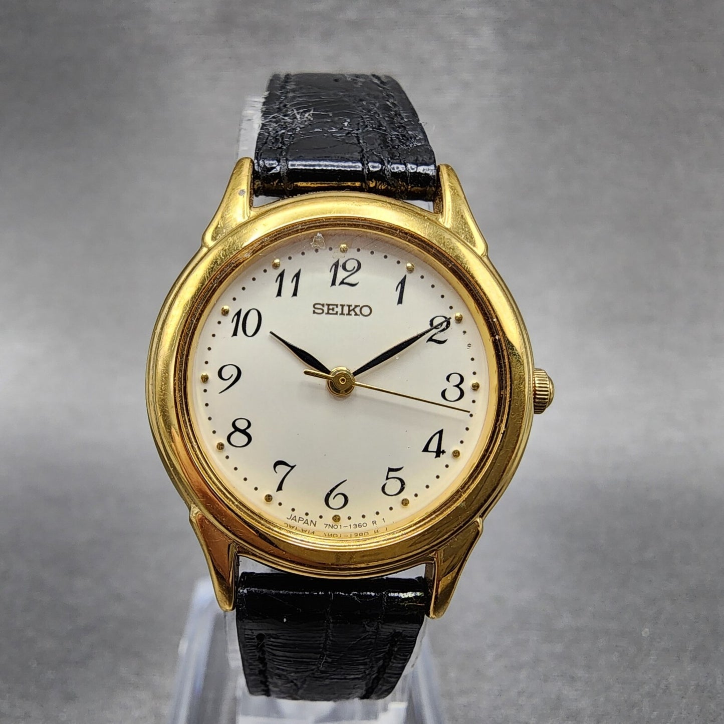 Seiko Watch Women 25mm Cream Dial Gold Tone Round 7N016880 New Battery0
