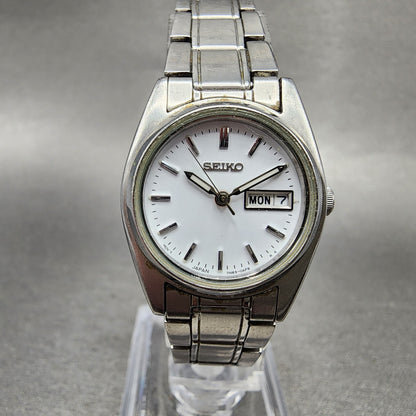 Seiko Watch Women 25mm White Dial Silver Tone Daydate 7n830011 Round NewBattery0