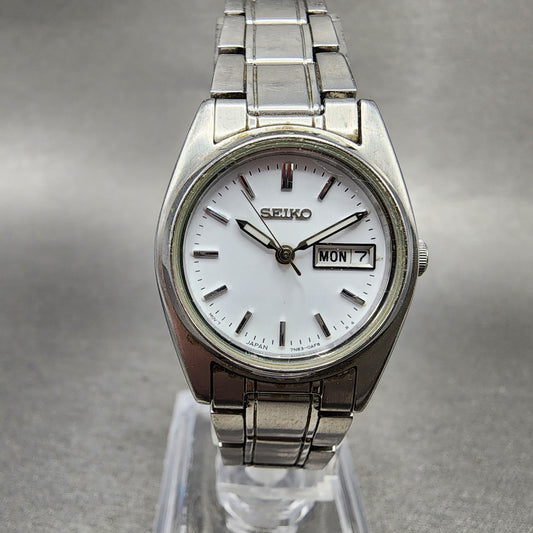 Seiko Watch Women 25mm White Dial Silver Tone Daydate 7n830011 Round NewBattery0