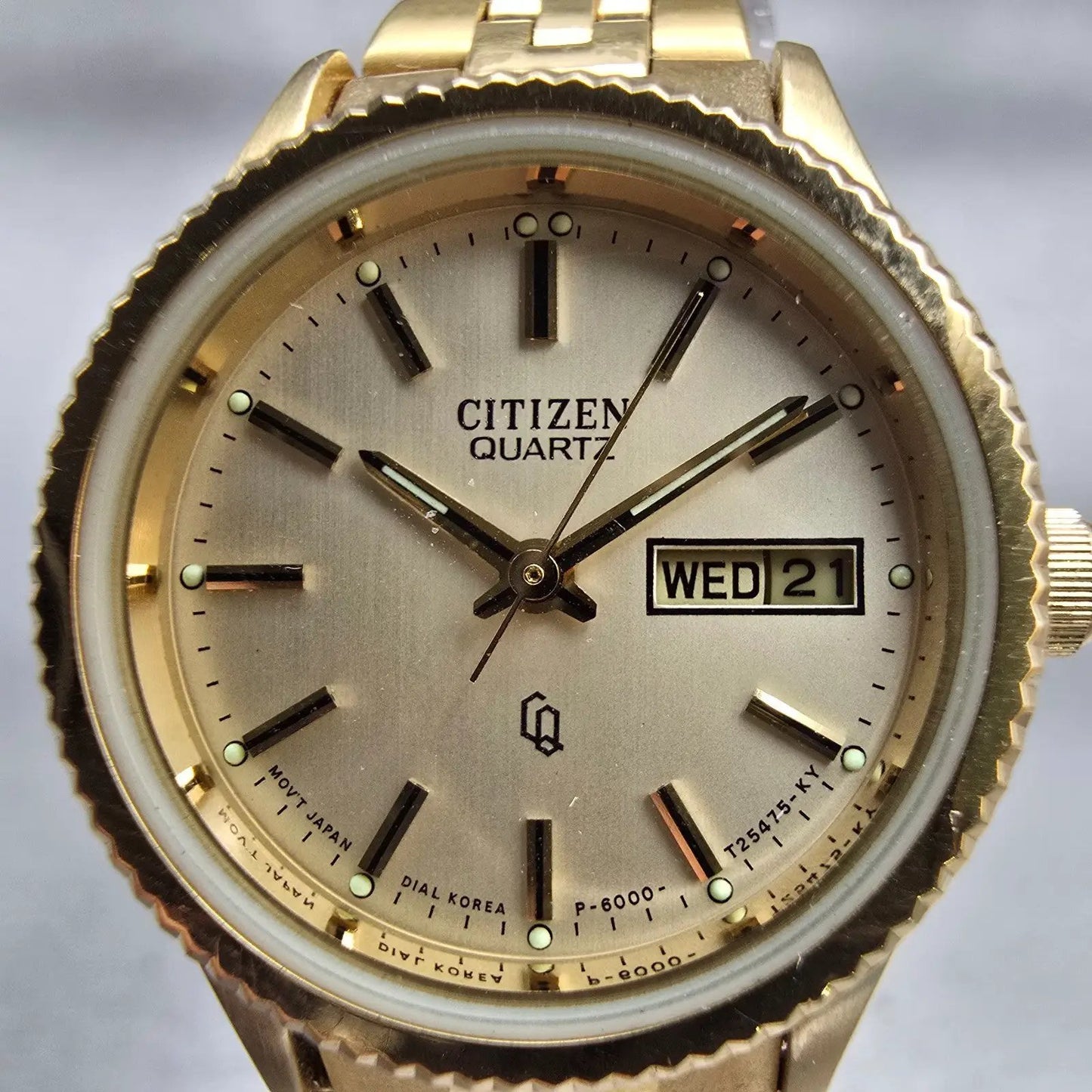 Citizen CQ Watch Women 25mm Champagne Dial Gold Tone Daydate 6000-914376 New Bat1