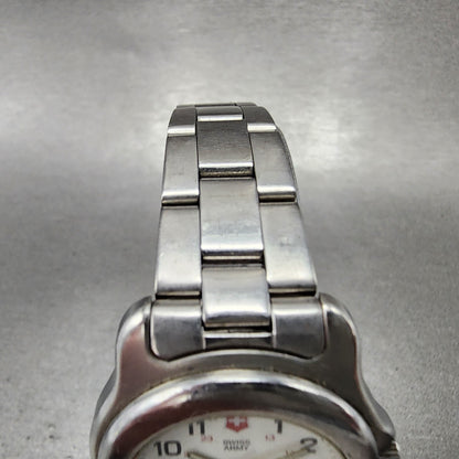 Victorinox Swiss Army Officer Watch Women 30mm White Dial Silver Tone Date Runs4