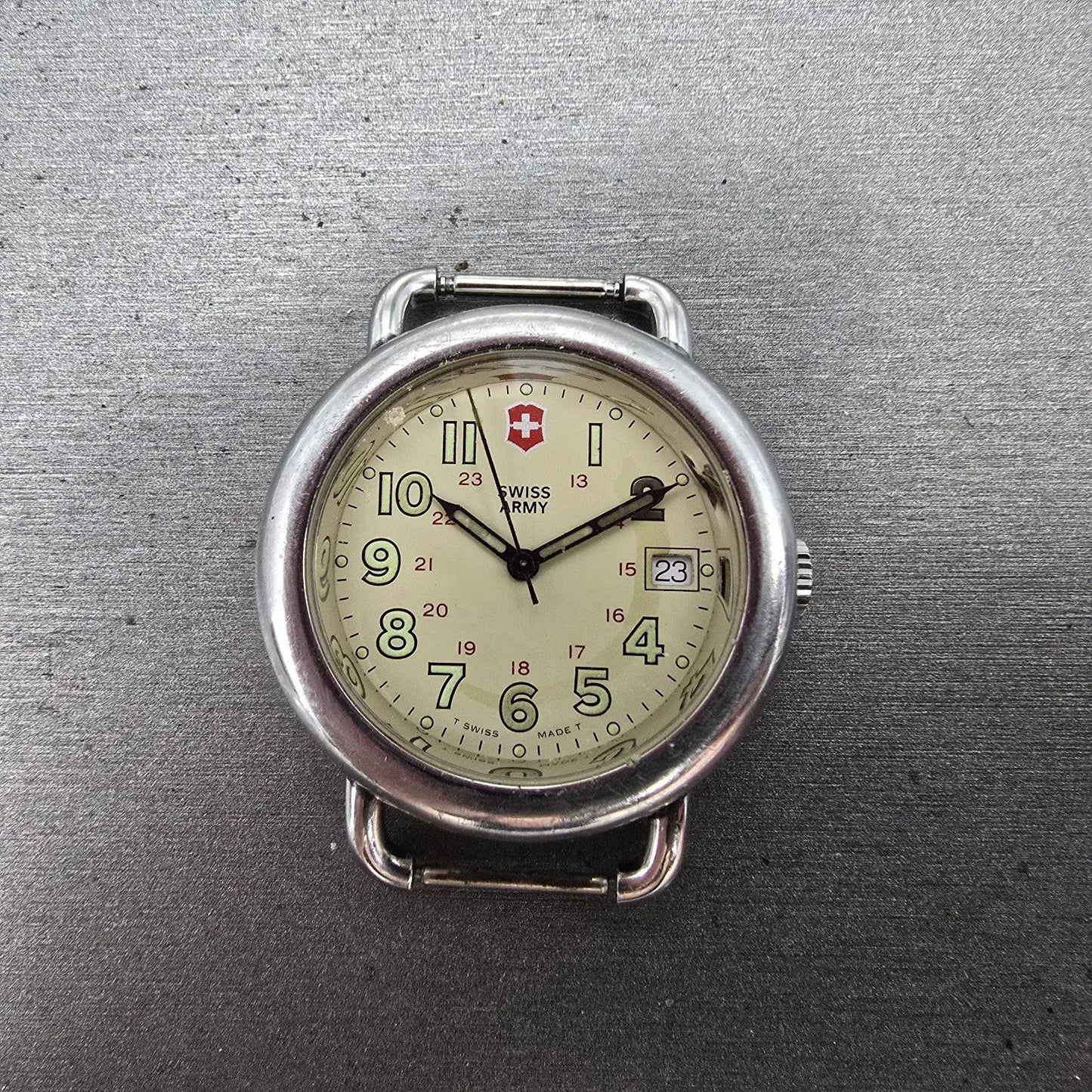 Victorinox Swiss Army Cavalry Watch Men 37mm Cream Dial Silver Tone Date PART MN0