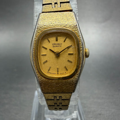 Seiko Watch Women 17mm Champagne Dial Gold Tone Rectangle 2Y00-5659 New Battery0