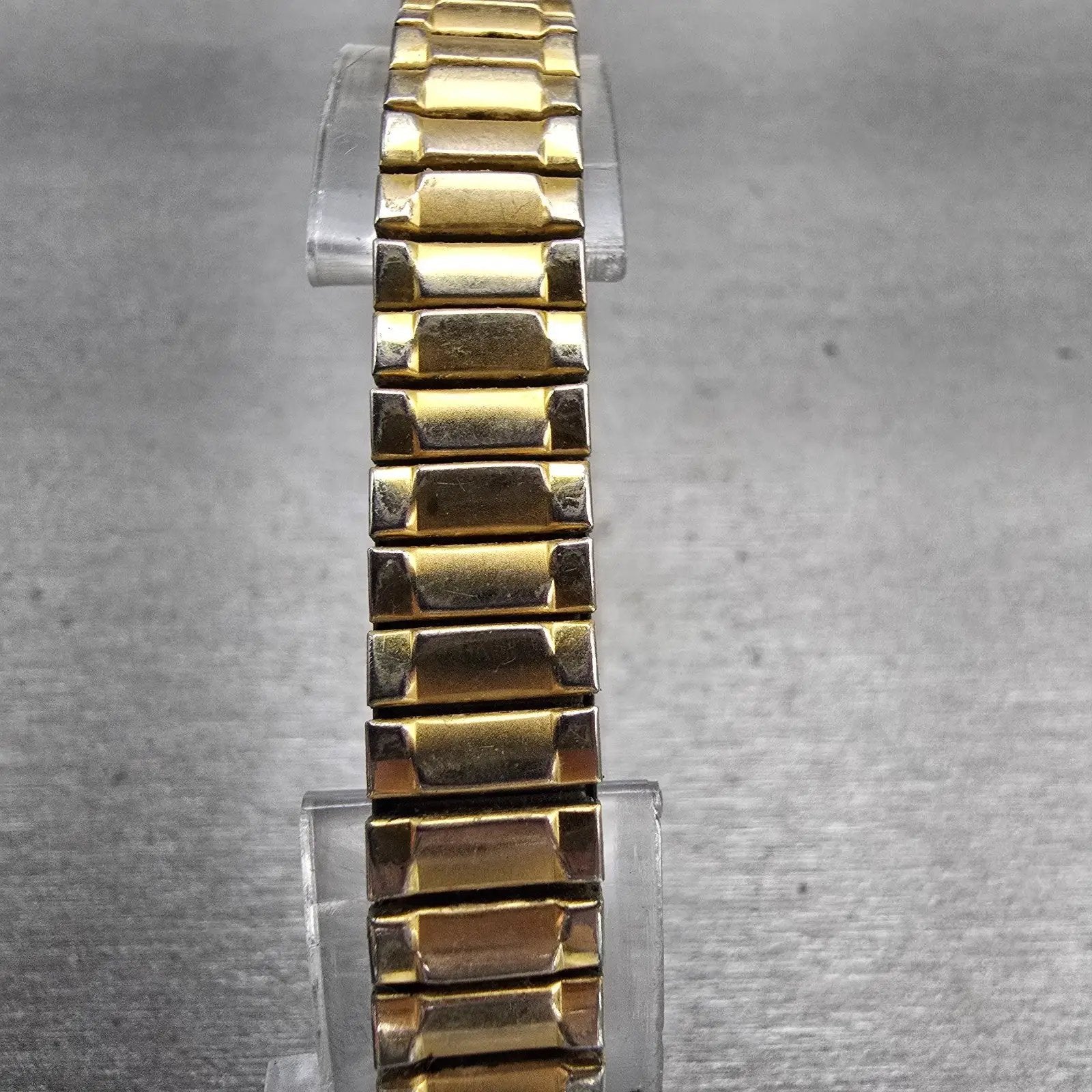 Seiko Watch Women 12mm Gold Dial Gold Tone Rectangle 2E20-5239 New Battery VTG7