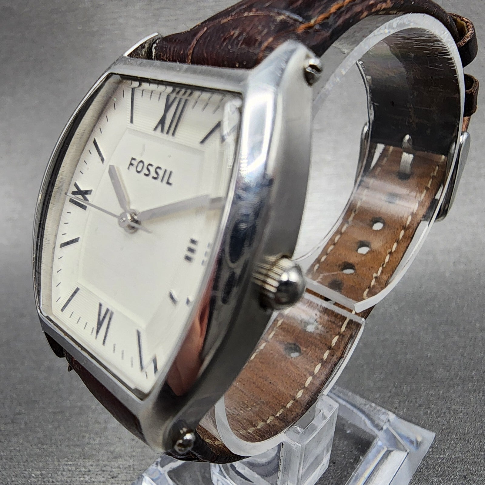 Fossil Watch Women 28mm White Dial Stainless Steel Tonneau ES3122 New Battery2