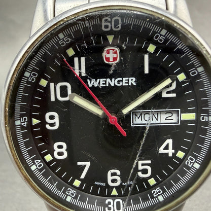 Wenger Watch Men 40mm Black Dial Steel Daydate Round 7016X New Battery Vintage1