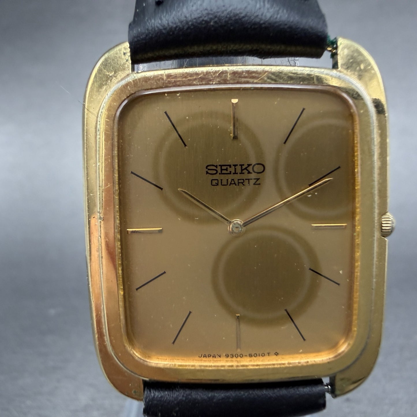Seiko Tank Watch Men 27mm Champagne Dial Gold Tone Vinatge 9300-5009 New Battery1