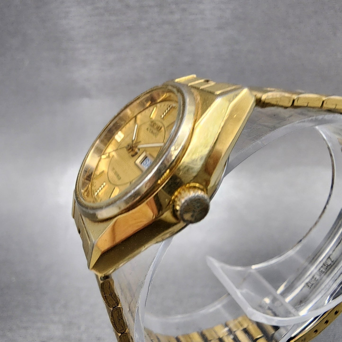 Seiko Automatic Watch Women 25mm Champagne Dial Gold Tone Daydate 42060469 PART3