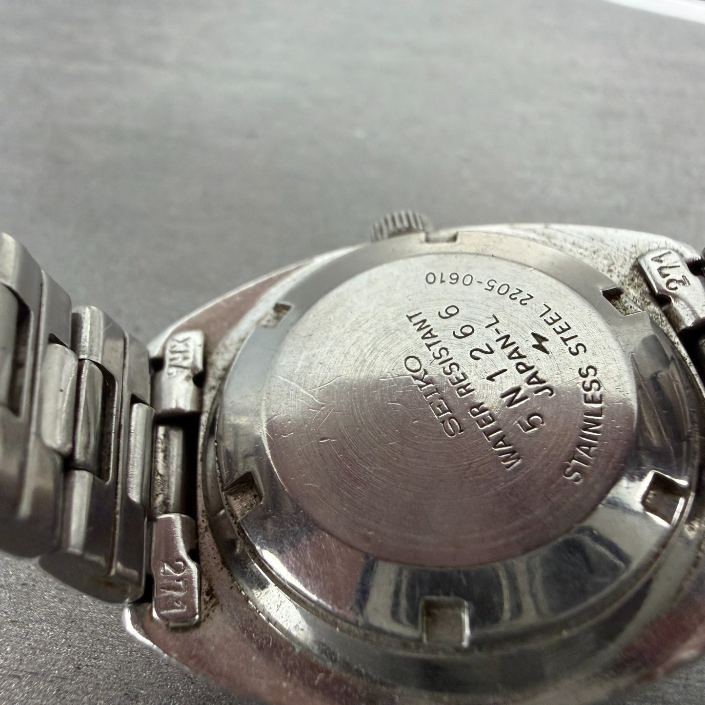 Seiko Automatic Watch Women 28mm Green Dial Silver Tone Date 2205-0610 Runs9