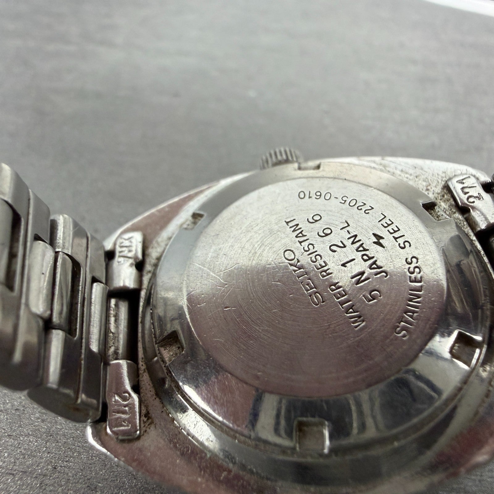 Seiko Automatic Watch Women 28mm Green Dial Silver Tone Date 2205-0610 Runs9