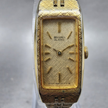 Seiko Tank Watch Women 13mm Champagne Dial Gold Tone 13205229 New Battery1
