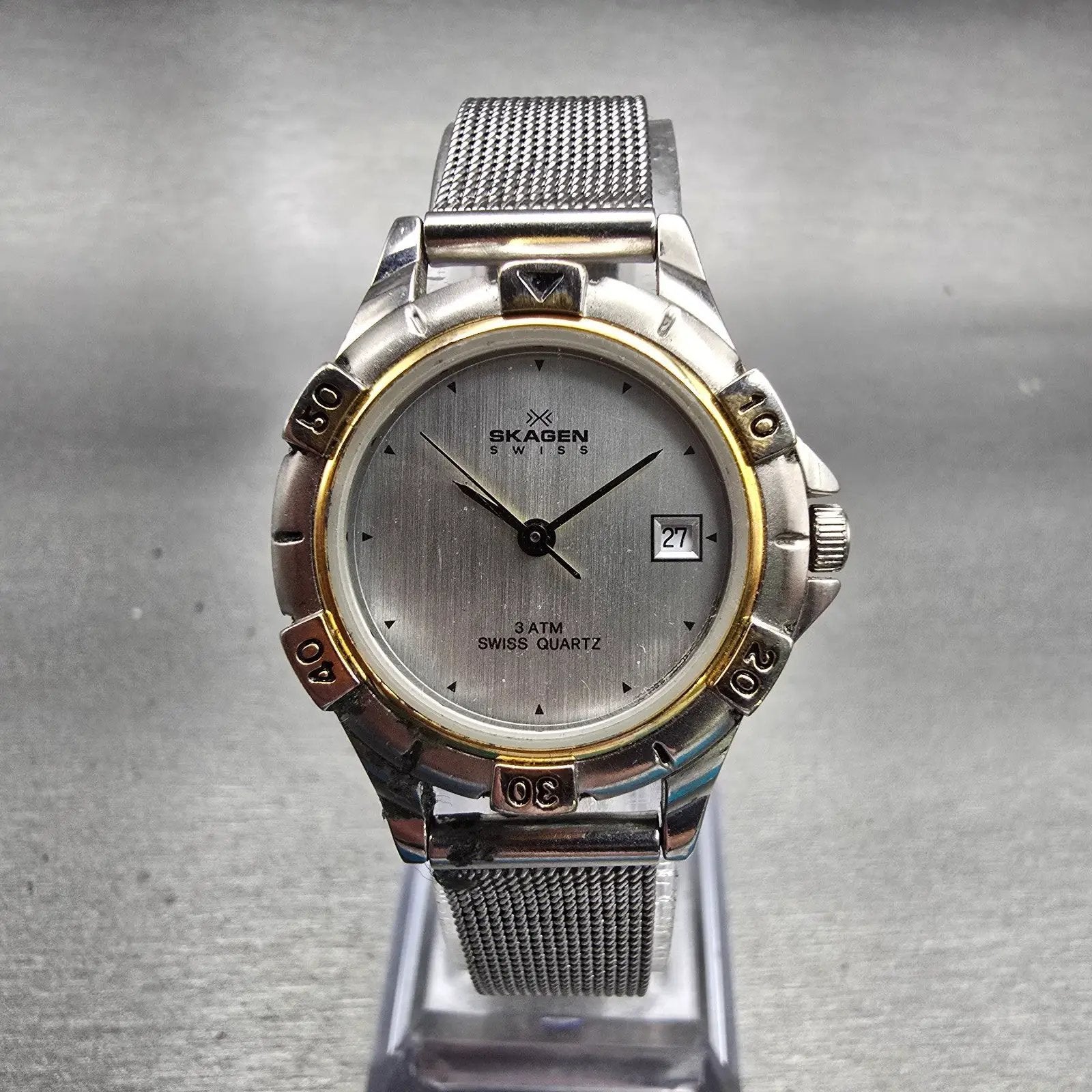 Skagen Denmark Watch Women 26mm Silver Dial Two Tone Date Round 63SGSS New Batt0