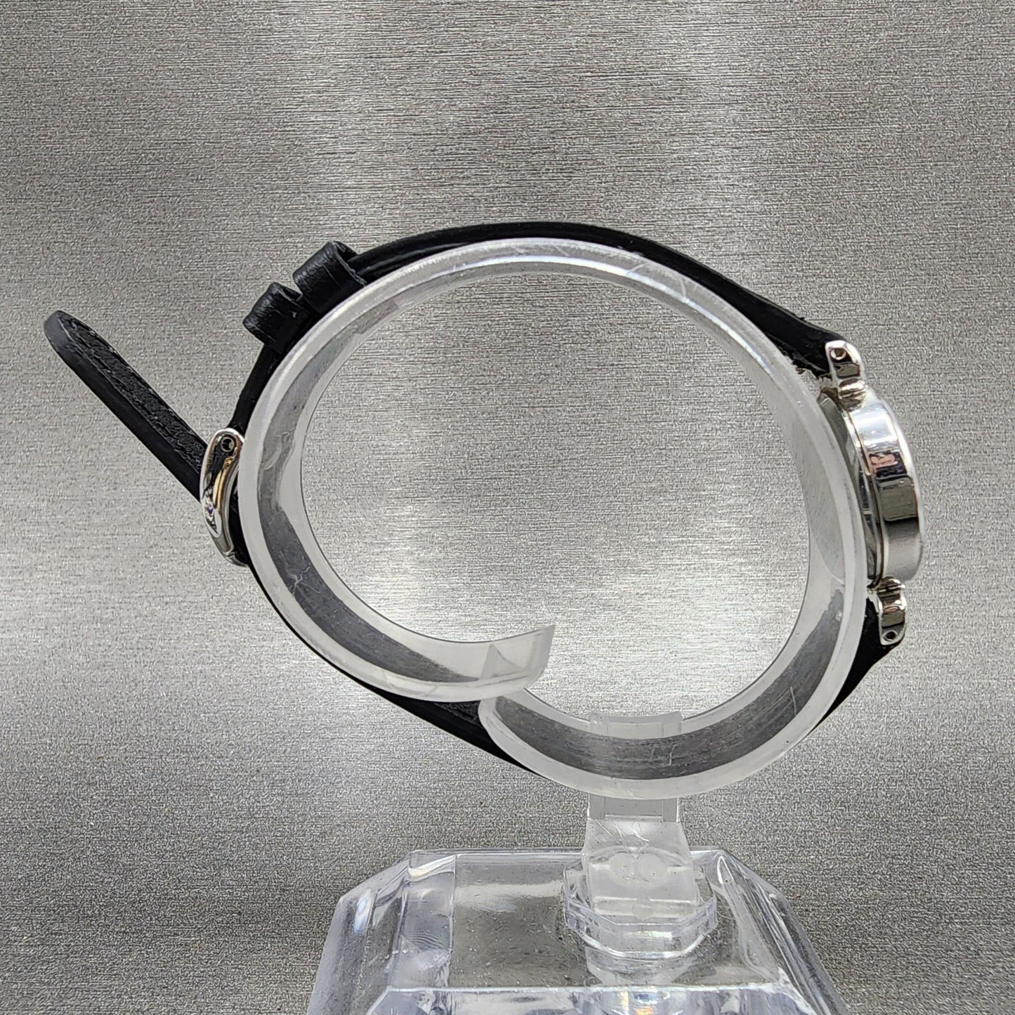 Seiko Watch Women 20mm Silver Dial Silver Tone Round 14000500 New Battery8