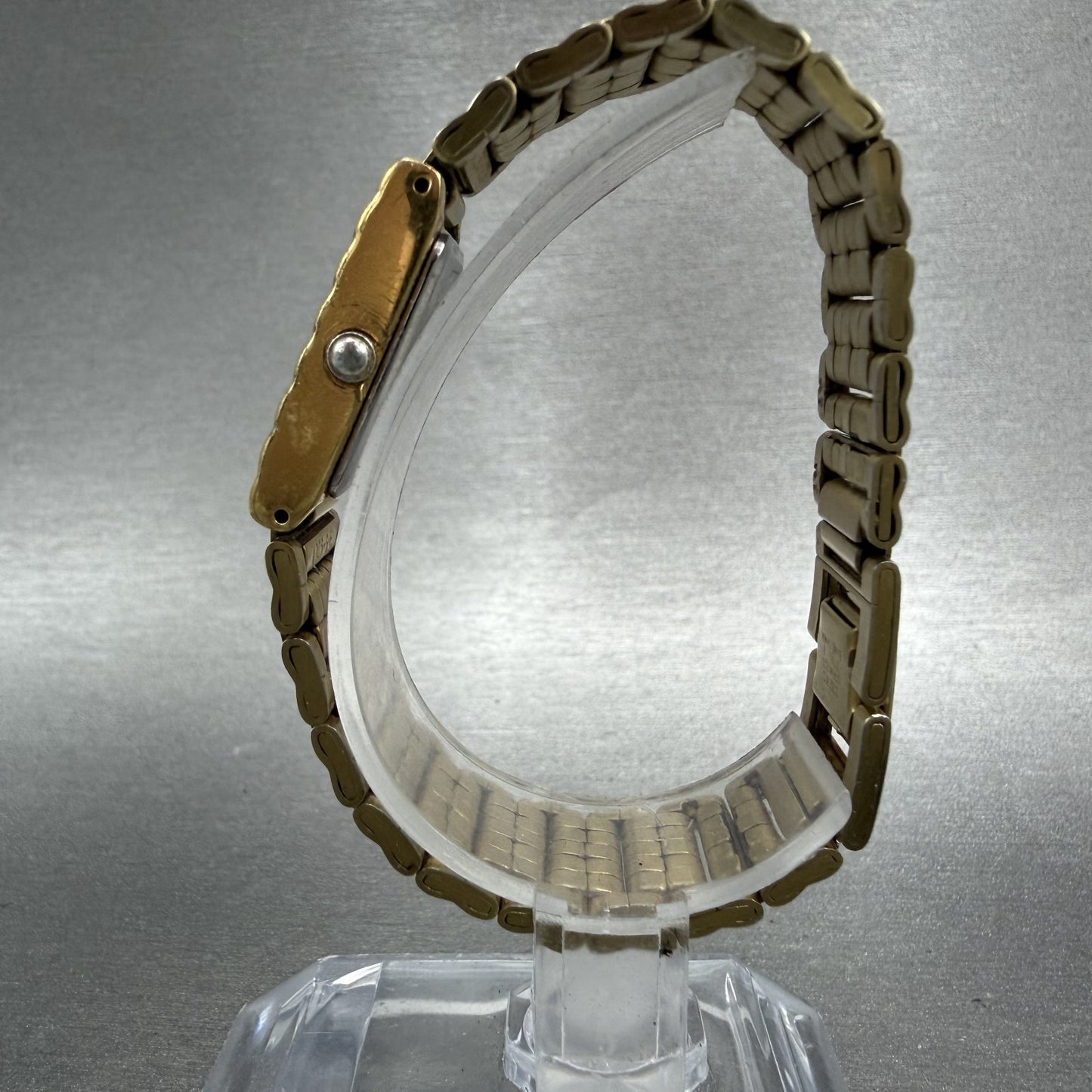 Seiko Tank Watch Women 16mm Black Dial Gold Tone Rectangle 1N015A69 New Battery6