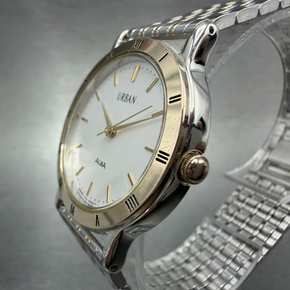 Seiko Alba Urban Watch Women 30mm Silver Dial Two Tone V7016C50 New Battery2