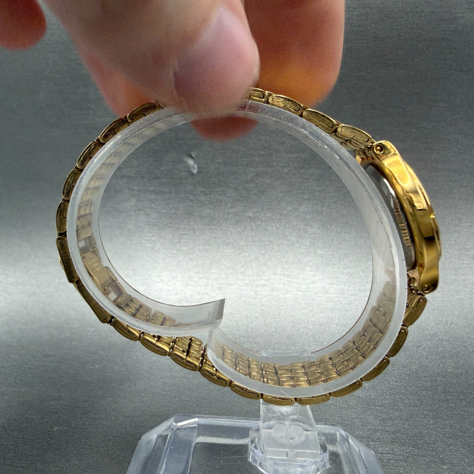 Seiko Pulsar Watch Women 24mm MOP Dial Gold Tone Round V401-1730 New Battery8