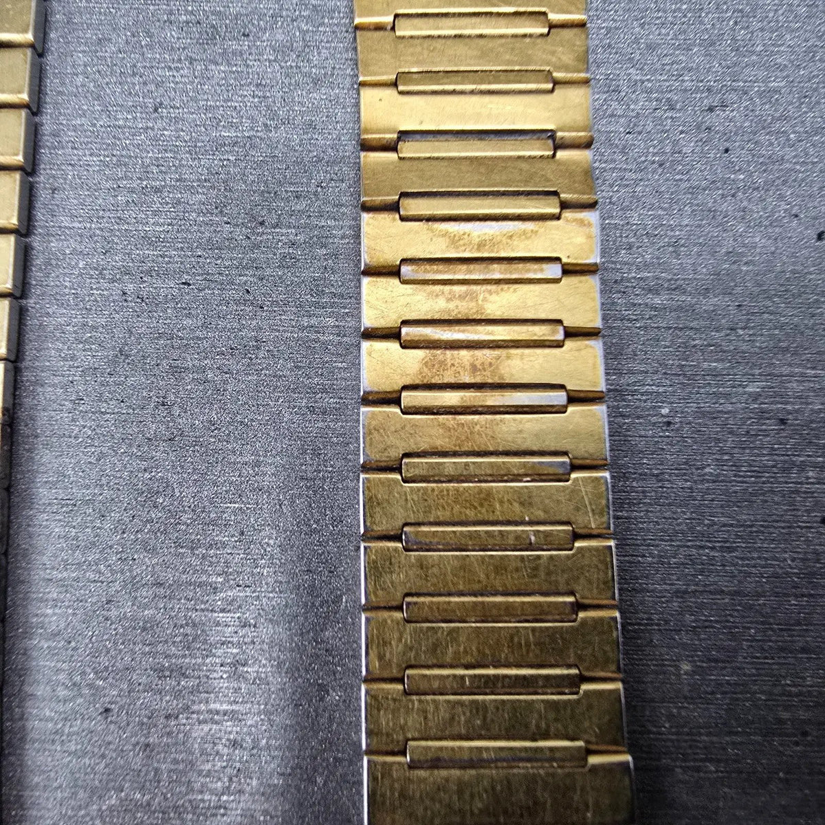 Seiko Bracelet 10mm Stainless Steel Gold Tone Vintage Japan Z4212