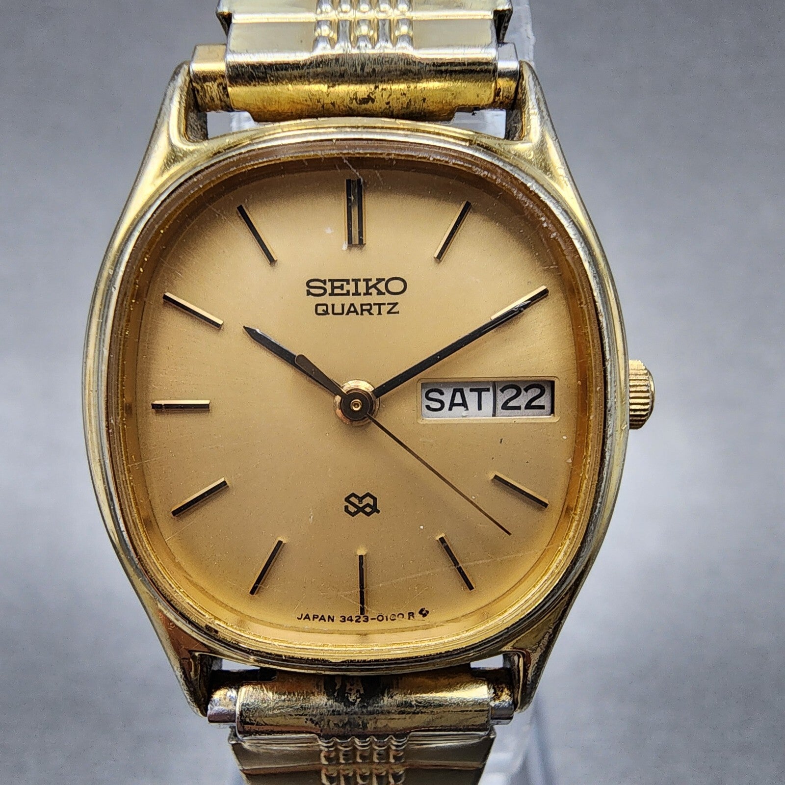 VTG Seiko SQ Watch Women 22mm Gold Dial Gold Tone Daydate Oval 34235040 NewBatt1