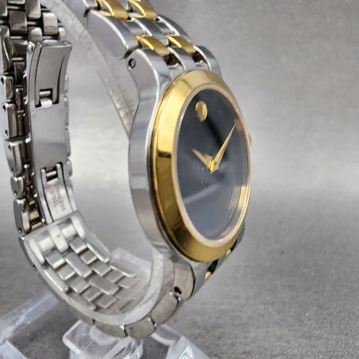 Movado Museum Watch Women 26mm Black Dial Two Tone Round 81 E4 1855 New Battery3