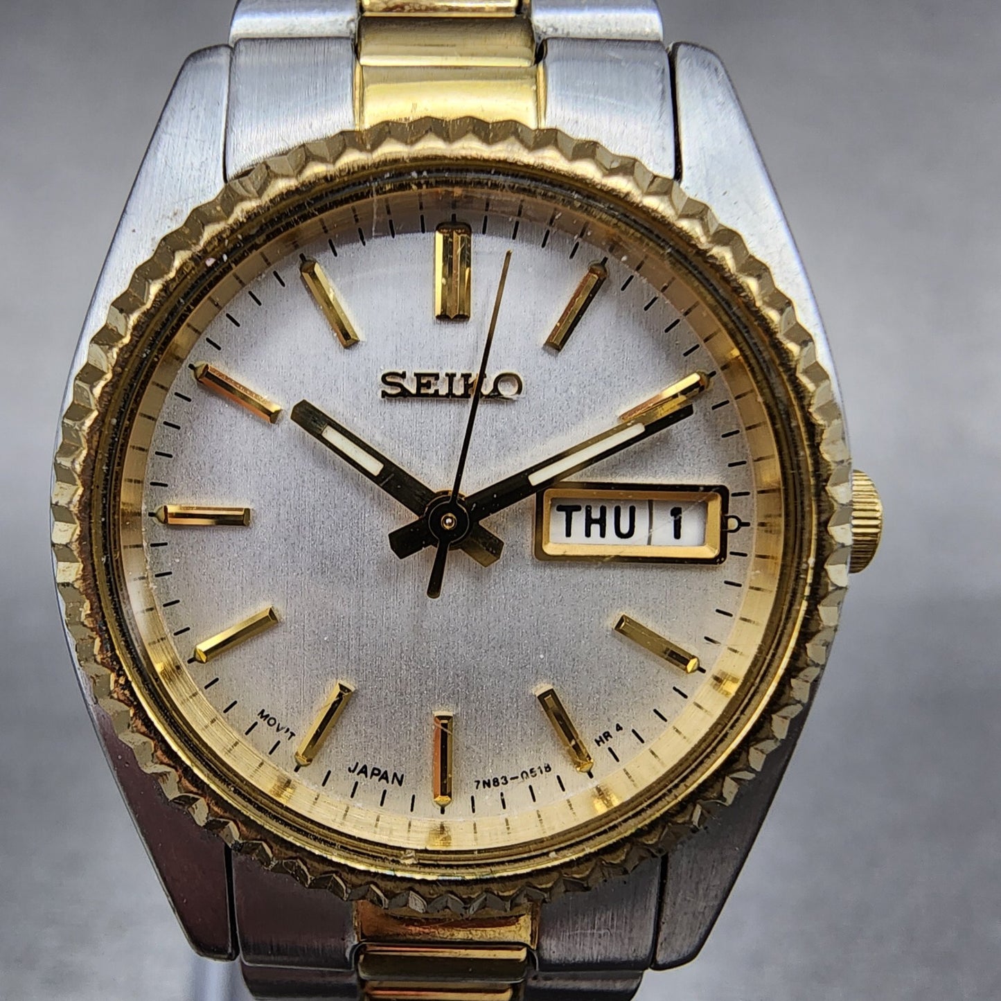 Seiko Watch Women 25mm White Dial Two Tone daydate Round 7n830041 New Batt B1231
