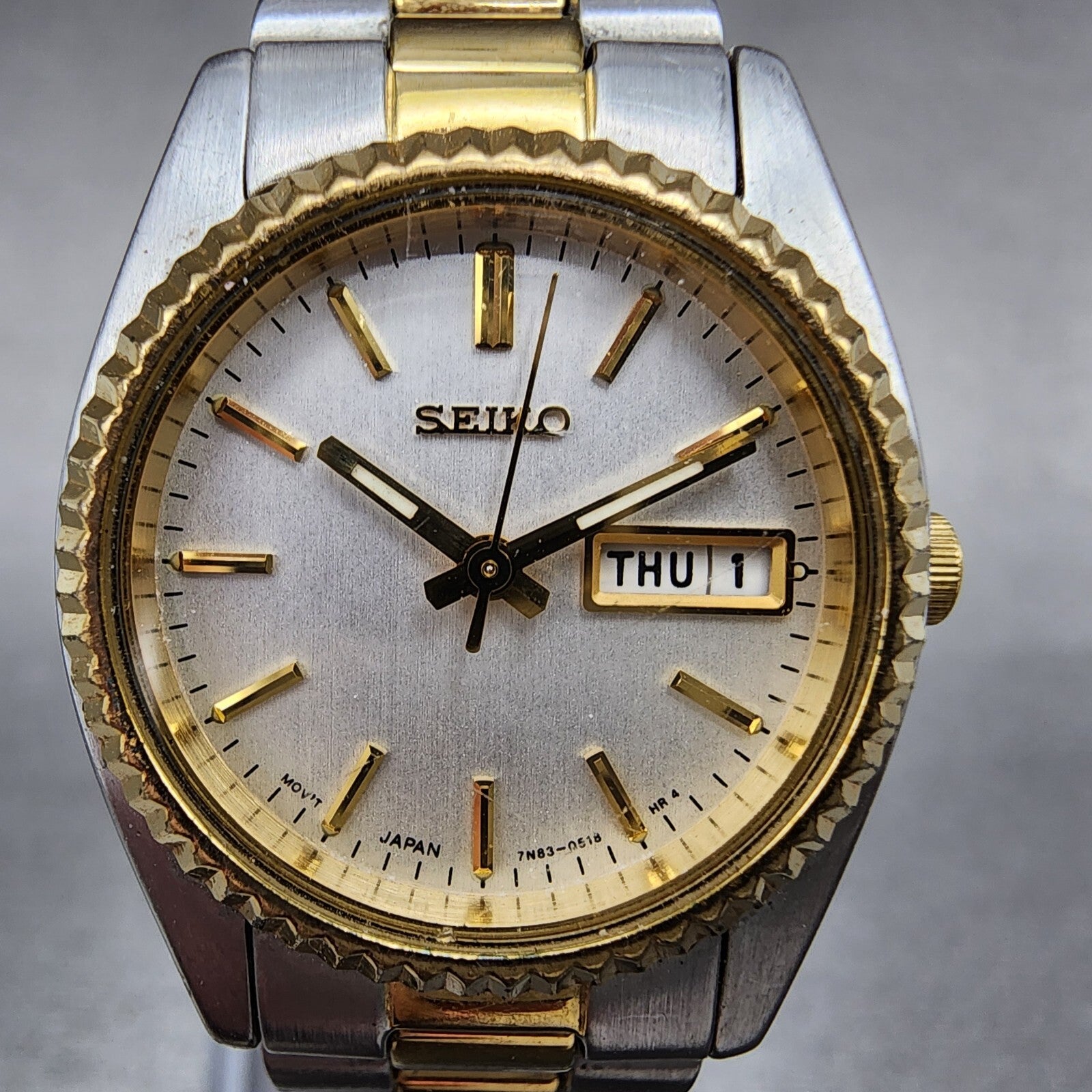 Seiko Watch Women 25mm White Dial Two Tone daydate Round 7n830041 New Batt B1231