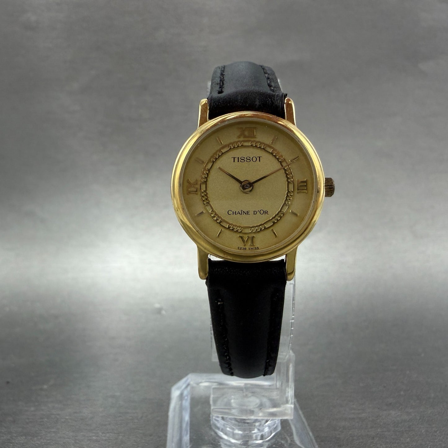 Tissot Watch Women 23mm Gold Dial Gold Tone Round E238 Chaine D'Or New battery5