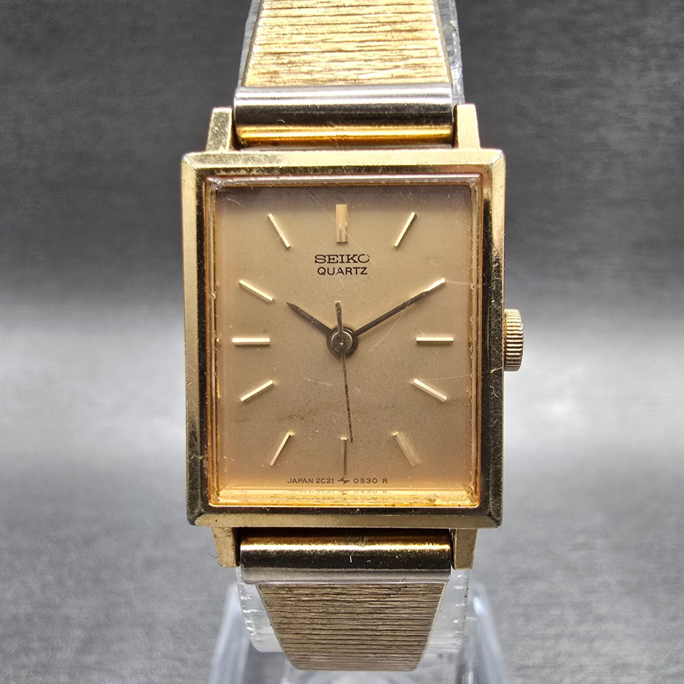 Seiko Tank Watch Women 18mm Gold Dial Gold Tone Rectangle 2C21-5190 New Battery0