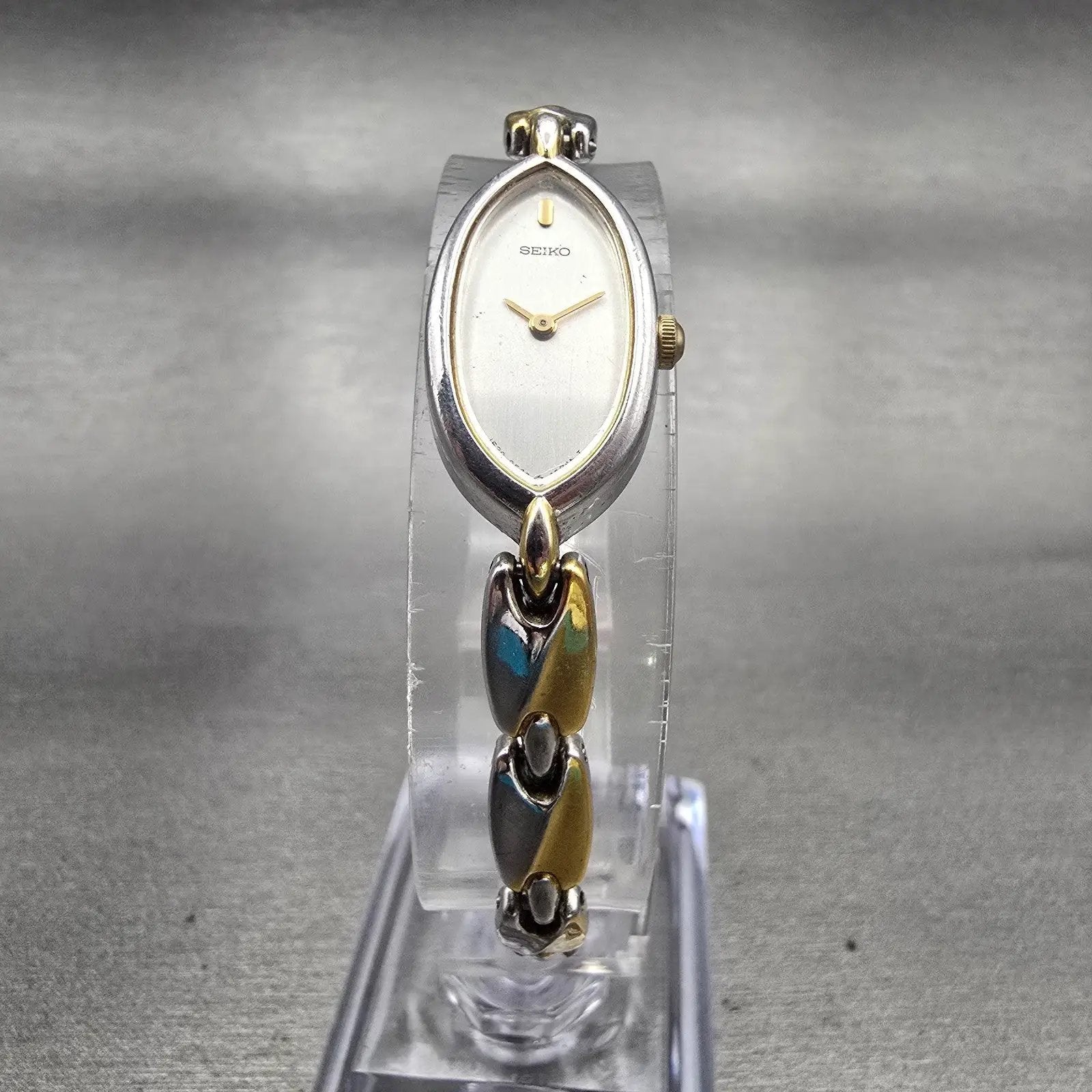 Seiko Watch Women 13mm Silver Dial Two Tone Oval 1E20-5270 New Battery Vintage5