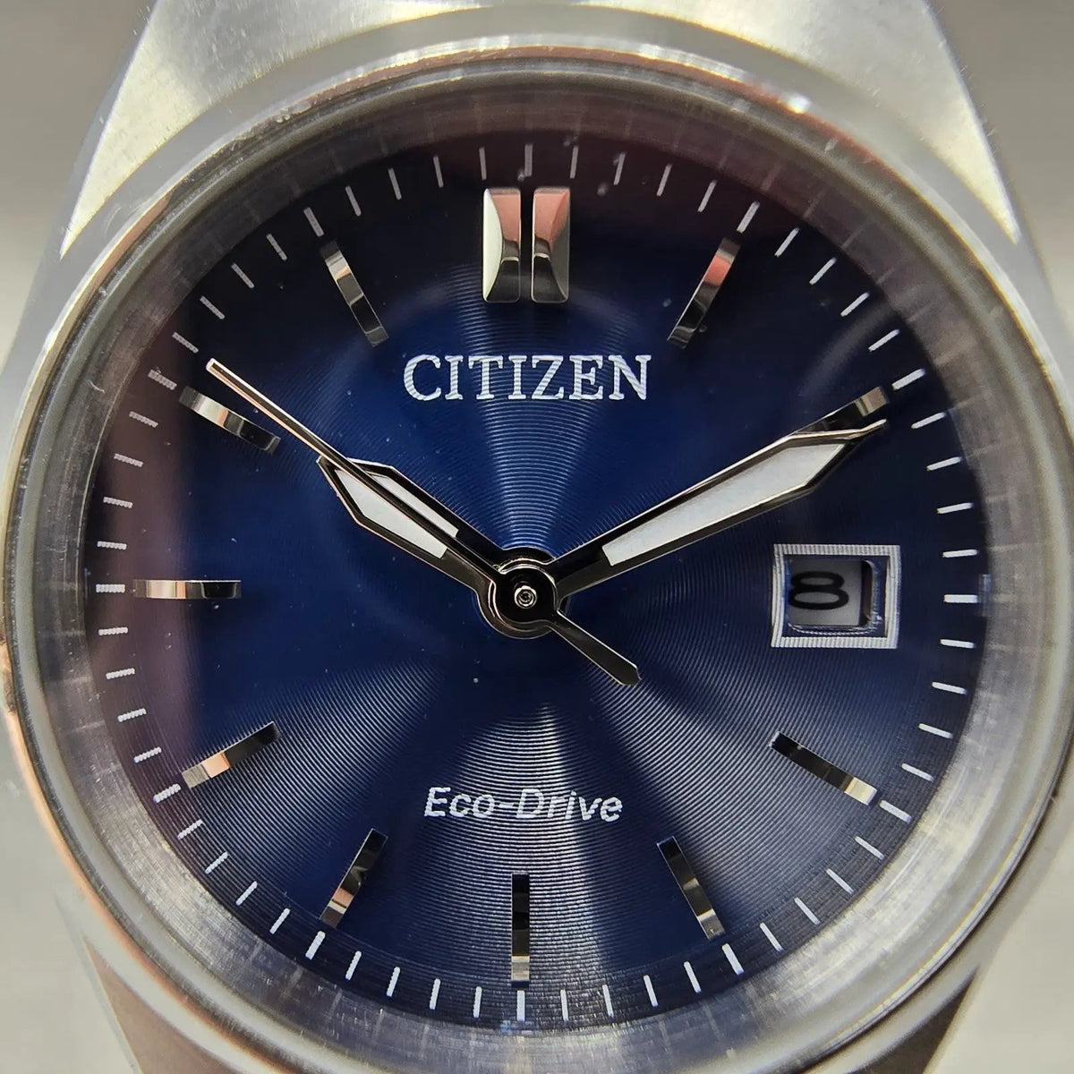 Citizen Eco-Drive Corso Watch Women 27mm Blue Dial Silver Date E011-S099684 Runs1