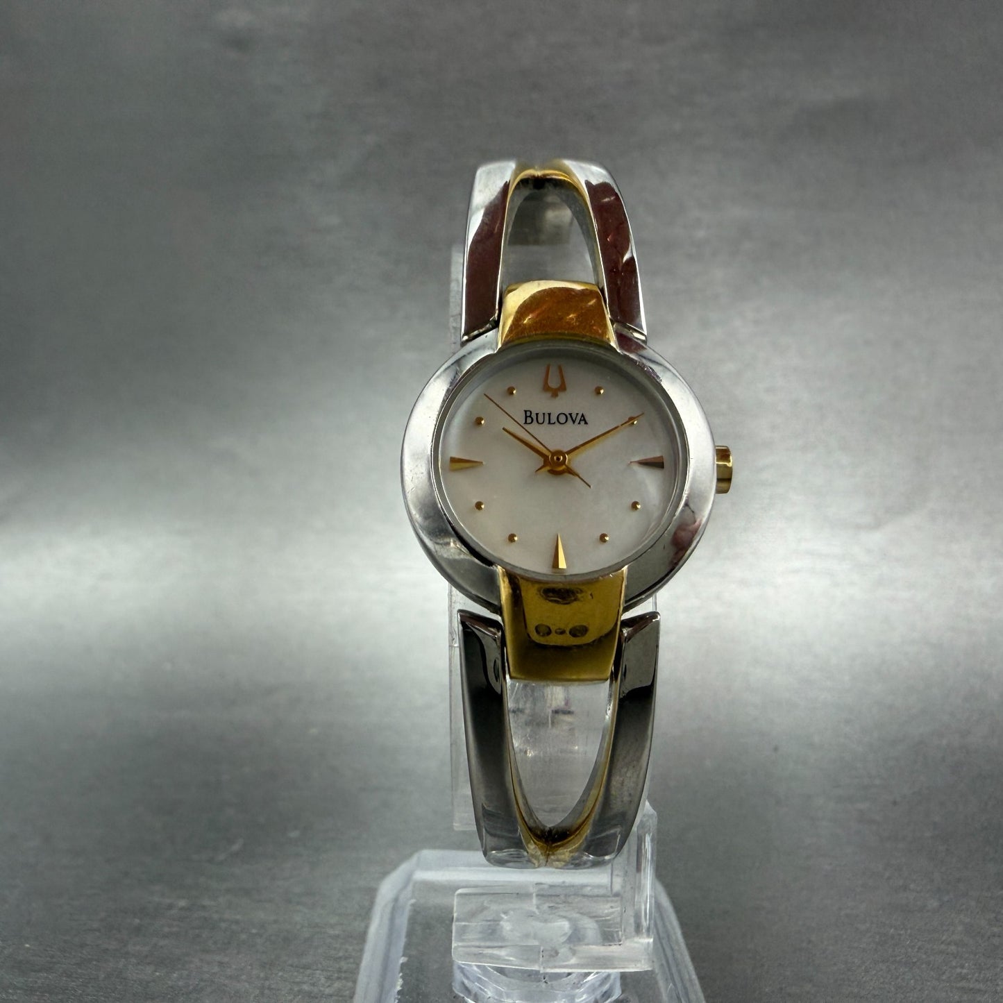 Bulova Watch Women 22mm MOP Dial Two Tone Round 98T80 Bangle New Battery JKLASD5