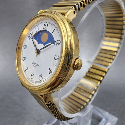 Vega Junction Watch Women 30mm White Dial Gold Tone Sun Moon Round New Battery2