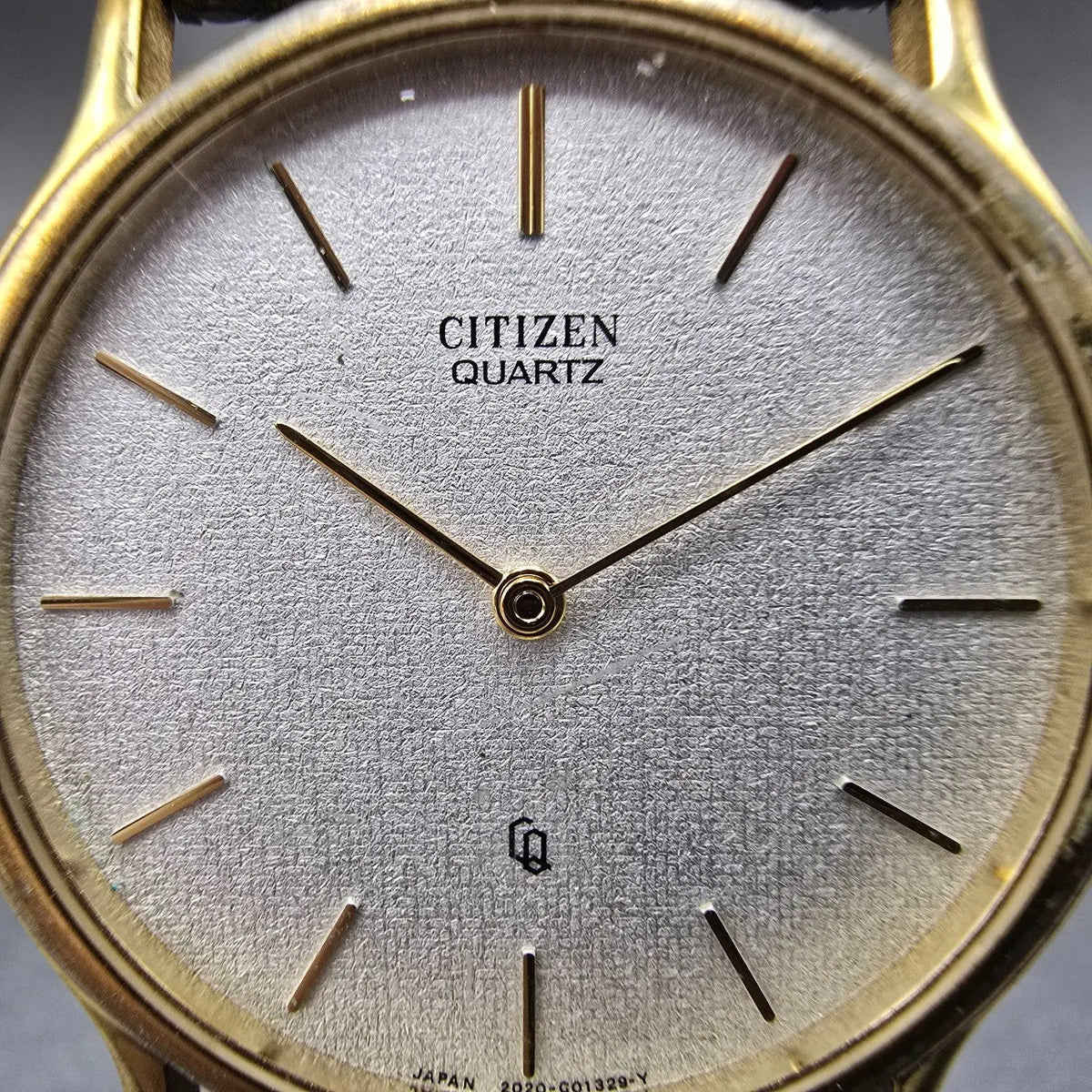 Citizen CQ Watch Men 32mm White Dial Gold Tone Round 6020-Y51064 JP VTG PARTS2