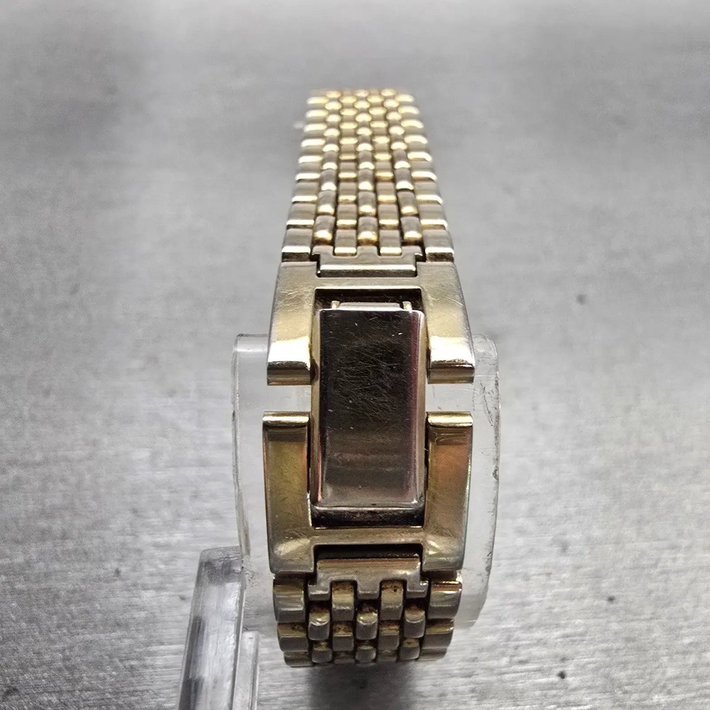 Seiko Watch Women 17mm Gold Dial Gold Tone Oval 1N01-5E60 New Battery Vintage7