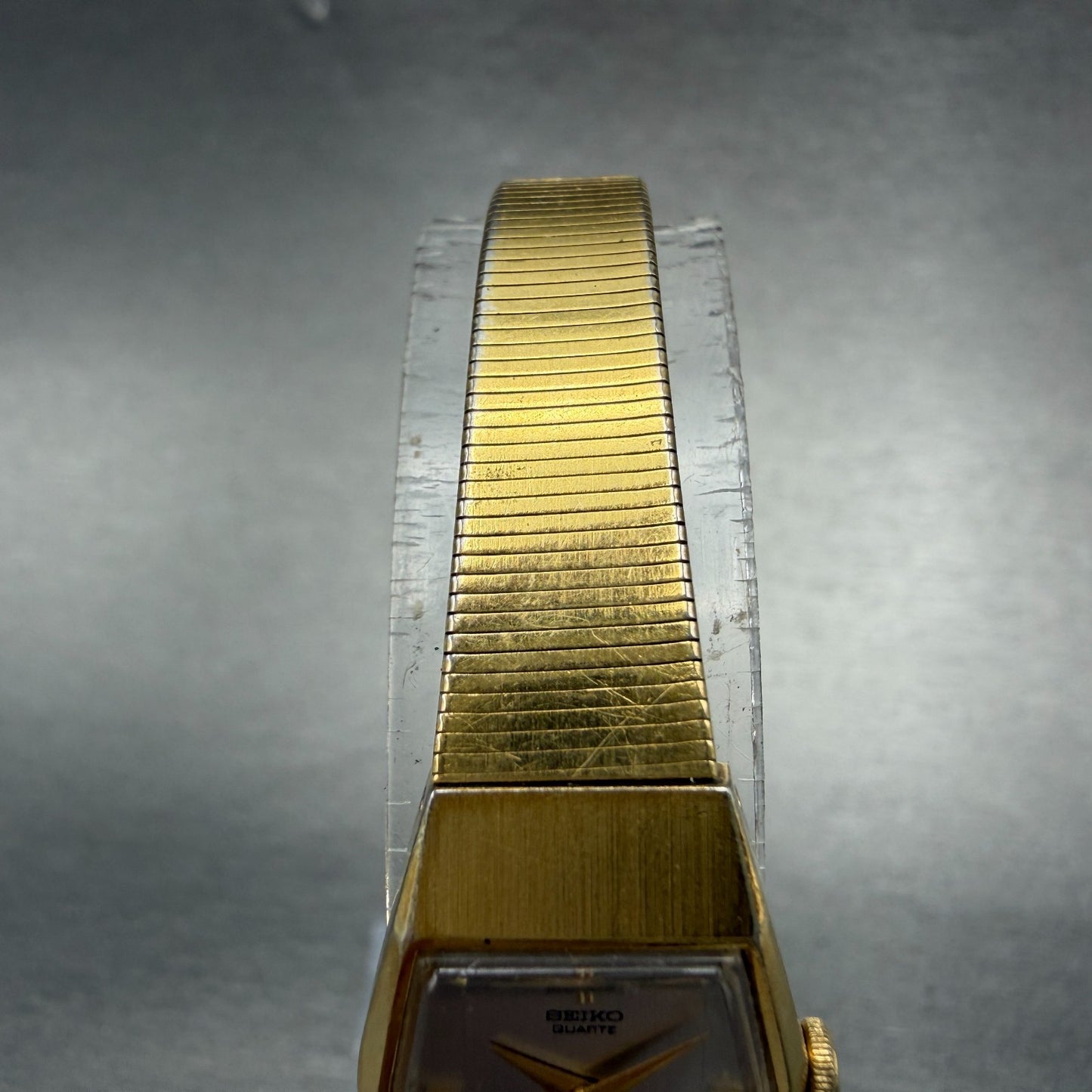 Seiko Watch Women 17mm Silver Dial Gold Tone Hexagon 2C20-5790 New Battery Jh74