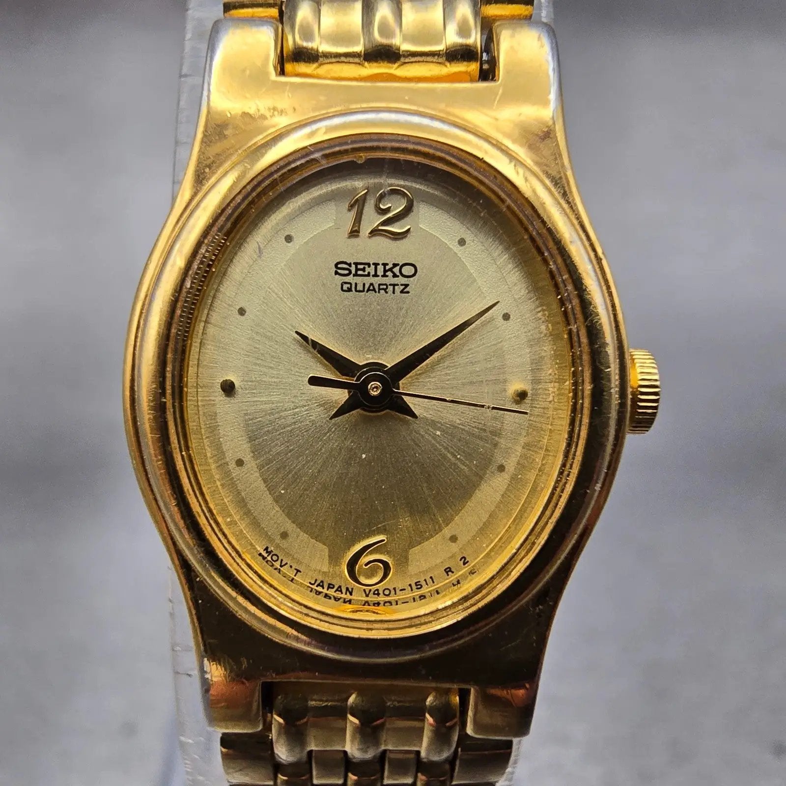 Seiko Watch Women 17mm Gold Dial Gold Tone Oval V401-5109 New Battery Vintage1
